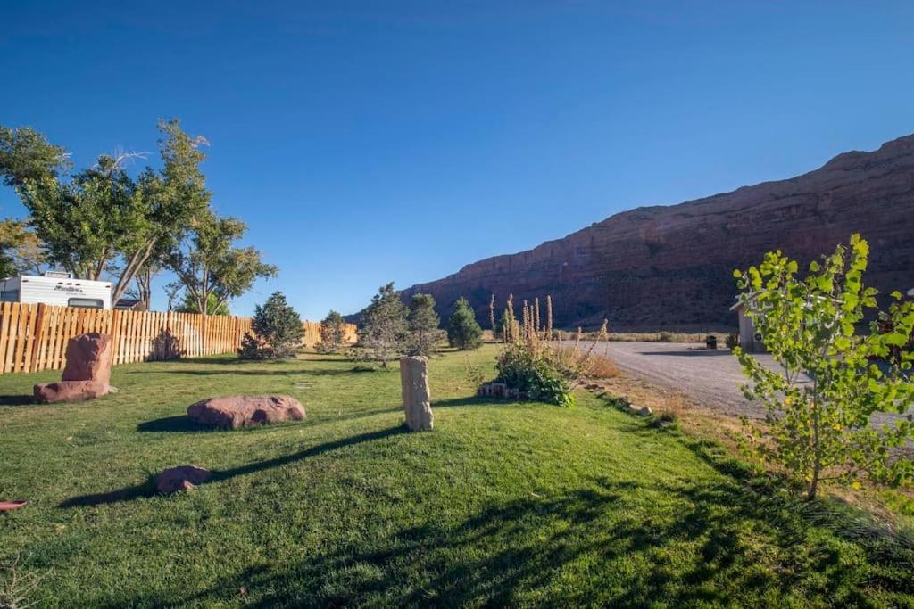 Redrock Moab Tiny House W Large Loft Site 8别墅 外观 照片