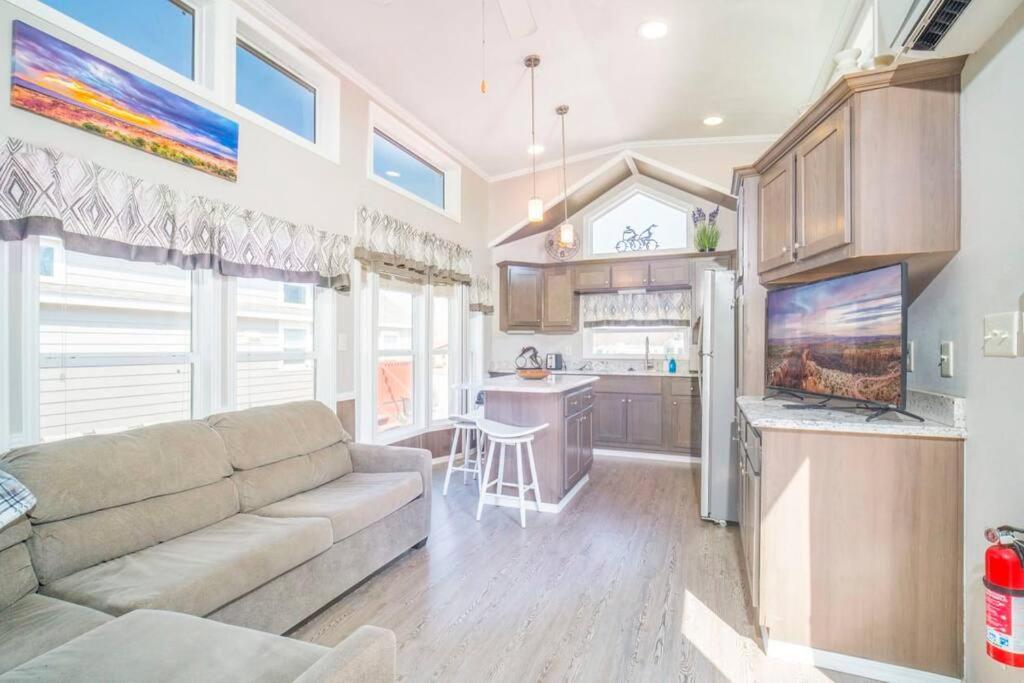 Redrock Moab Tiny House W Large Loft Site 8别墅 外观 照片