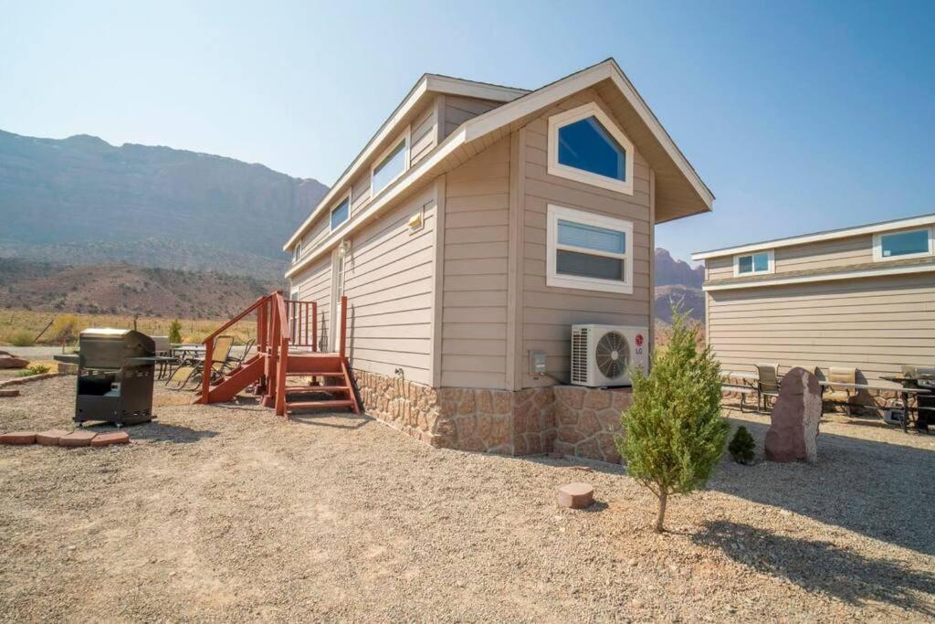 Redrock Moab Tiny House W Large Loft Site 8别墅 外观 照片