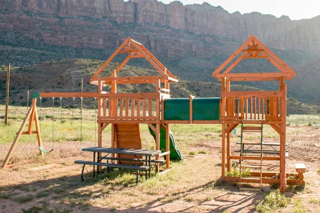 Redrock Moab Tiny House W Large Loft Site 8别墅 外观 照片